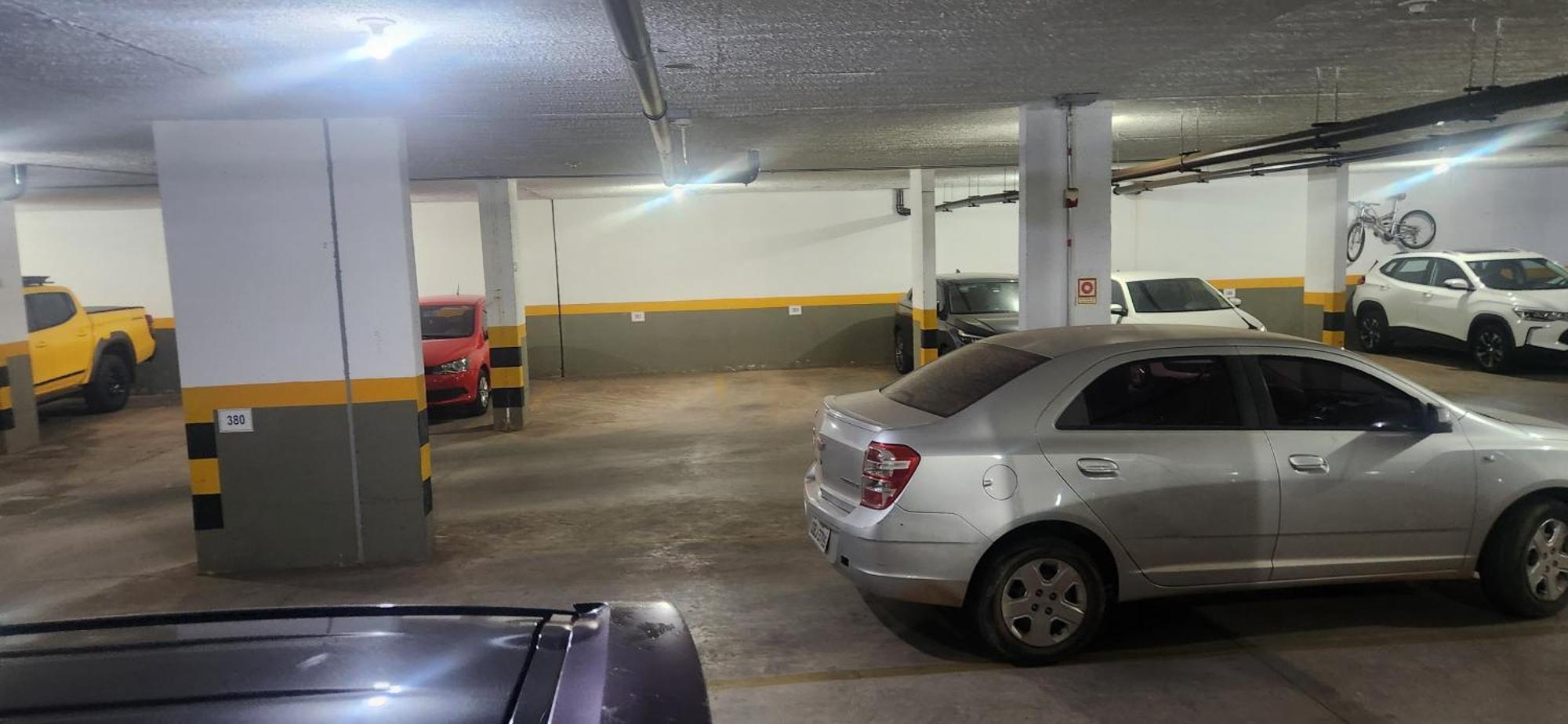 Lindo Flat Tematico - Asa Sul 913 - Self Checkin - Garagem - Portaria 24h - Aeroporto - Rodoviaria * Brasília